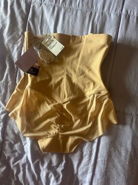 Nordstrom High-Waist Honey Love Superpower Shapewear tummy control Brief in Sand